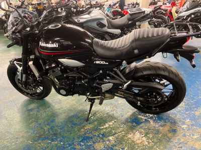 Kawasaki Z900RS 2023
