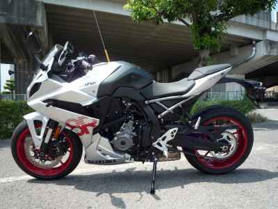 Suzuki GSX-8S 2024