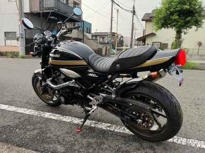 Kawasaki Z900RS 2023