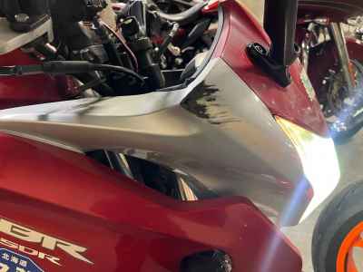 Honda CBR250R 2011