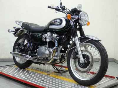 Kawasaki W800 2021