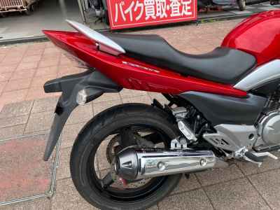 Suzuki GSR250