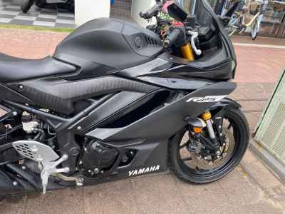 Yamaha YZF-R25