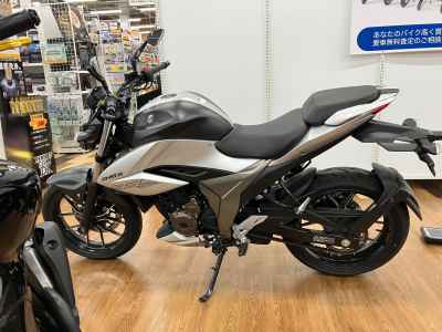 Suzuki Gixxer 250SF