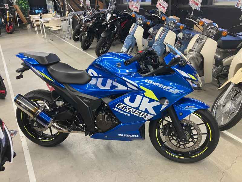 Suzuki Gixxer 250SF
