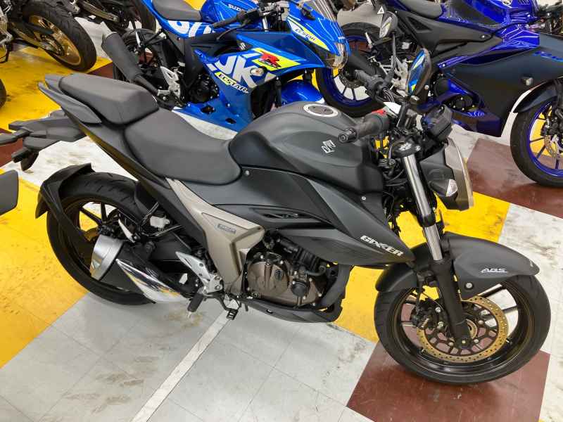 Suzuki Gixxer 250SF