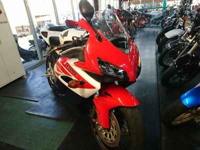 Honda CBR1000RR 2005