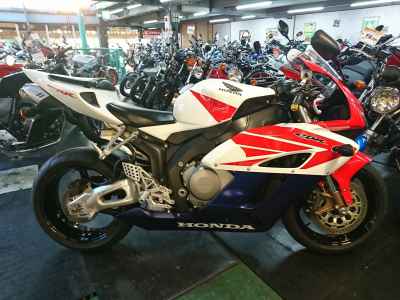 Honda CBR1000RR 2005