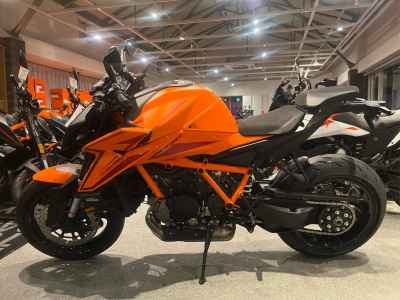 KTM 1290 Super Duke R 2024
