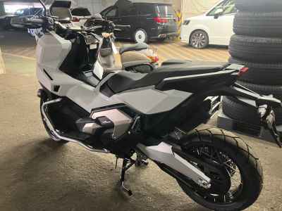 Honda X-Adv 750 2025