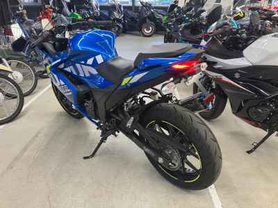 Suzuki Gixxer 250SF