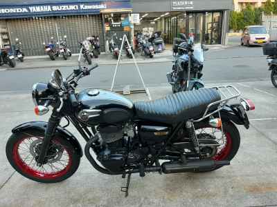 Kawasaki W800 2012