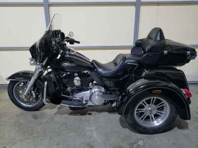 Harley-Davidson Electra Glide FLHTCU1690 Trike 2014