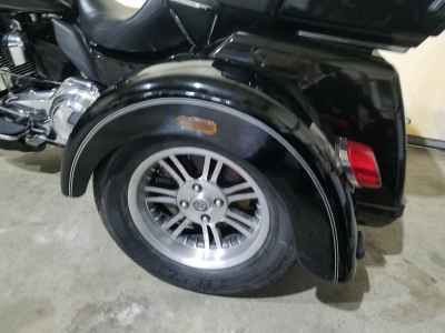 Harley-Davidson Electra Glide FLHTCU1690 Trike 2014