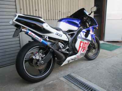 Yamaha TZR250R