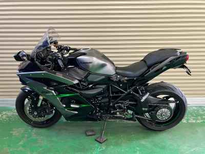 Kawasaki Ninja H2 SX 2021