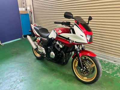 Honda CB400 Super Boldor 2006