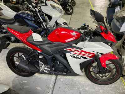 Yamaha YZF-R25