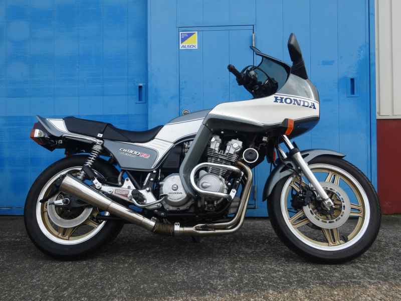 Honda CB900F 2022