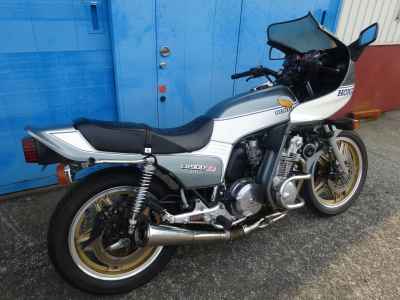 Honda CB900F 2022