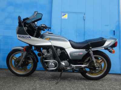 Honda CB900F 2022