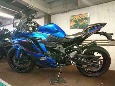 Kawasaki Ninja ZX-4R SE 2023