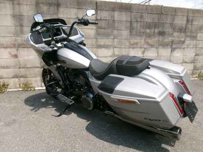 Harley-Davidson Road Glide FLTRXSE1923 CVO 2024