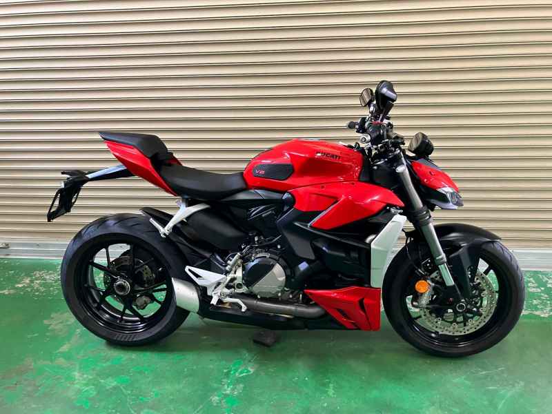 Ducati Streetfighter V2 2022