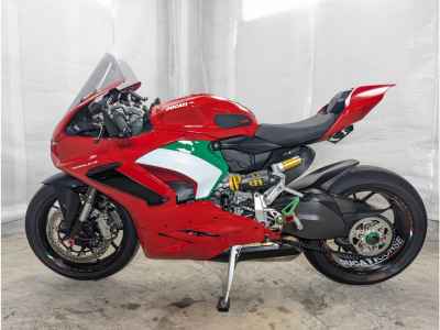 Ducati Panigale V2 2023