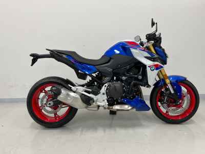 BMW F900R 2025