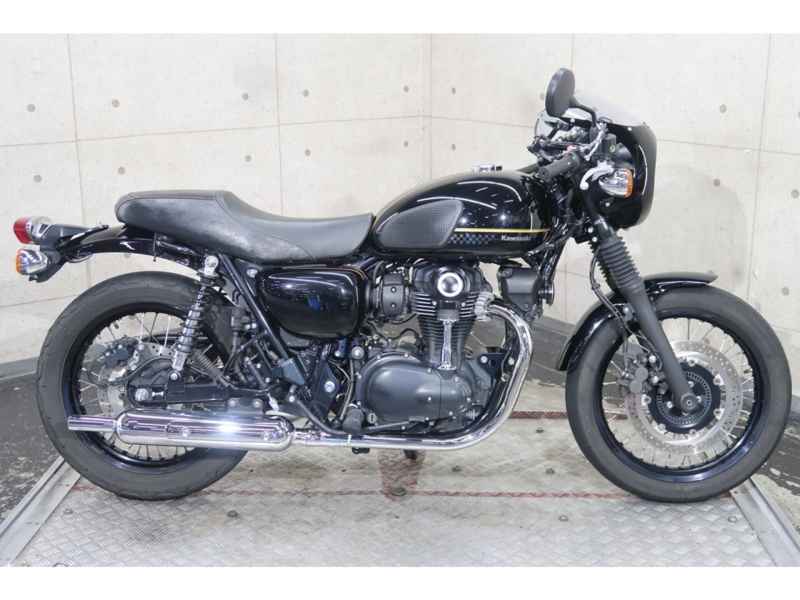 Kawasaki W800 2022