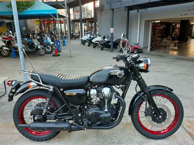 Kawasaki W800 2012