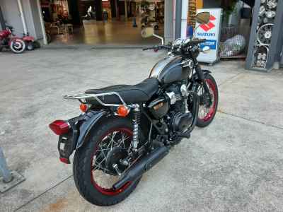 Kawasaki W800 2012