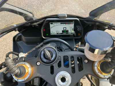 Yamaha YZF-R1M 2017