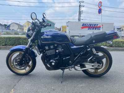 Kawasaki ZRX400