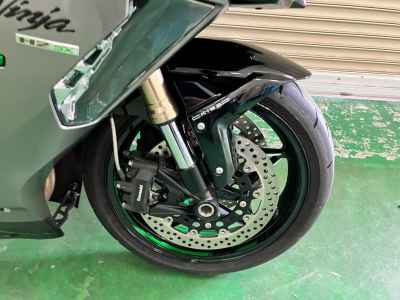 Kawasaki Ninja H2 SX 2021