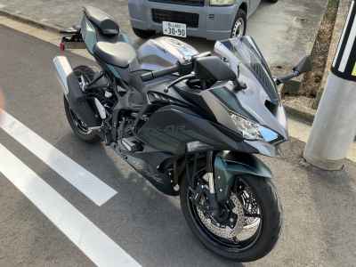 Kawasaki Ninja ZX-4R SE 2025