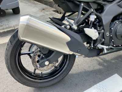 Kawasaki Ninja ZX-4R SE 2025