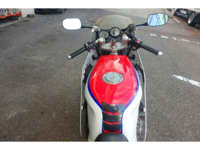 Yamaha FZR250