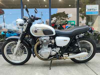 Kawasaki W800 2014