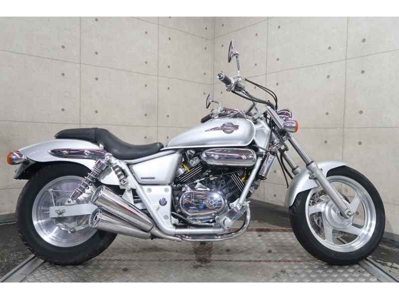 Honda V- Twin Magna