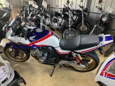 Honda CB400 Super Boldor 2009