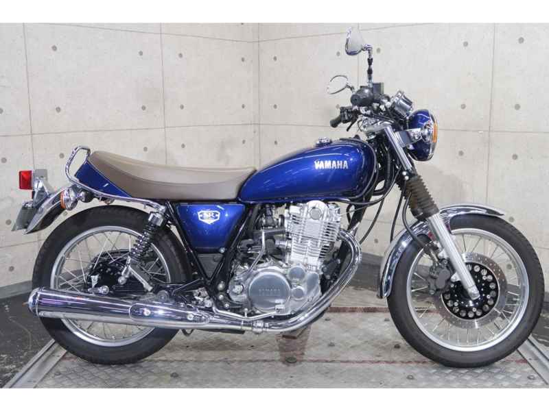 Yamaha SR400 2021