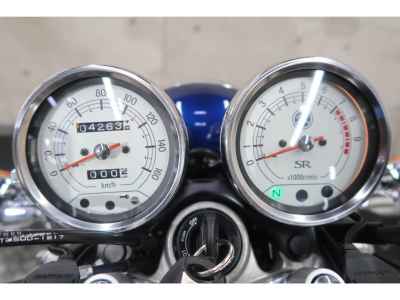 Yamaha SR400 2021