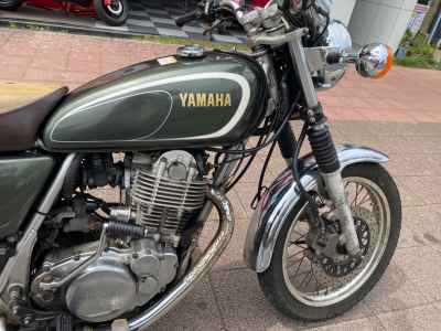Yamaha SR400 2016