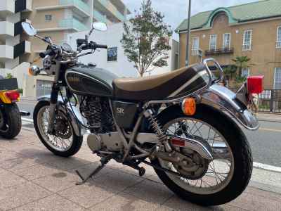 Yamaha SR400 2016