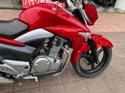 Suzuki GSR250