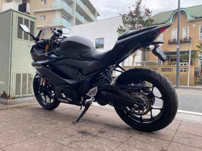 Yamaha YZF-R25