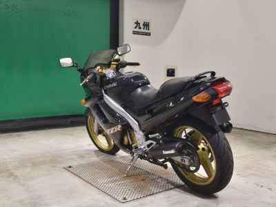 Kawasaki ZZR250