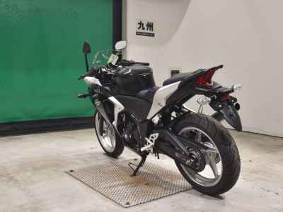 Honda CBR250R 2011